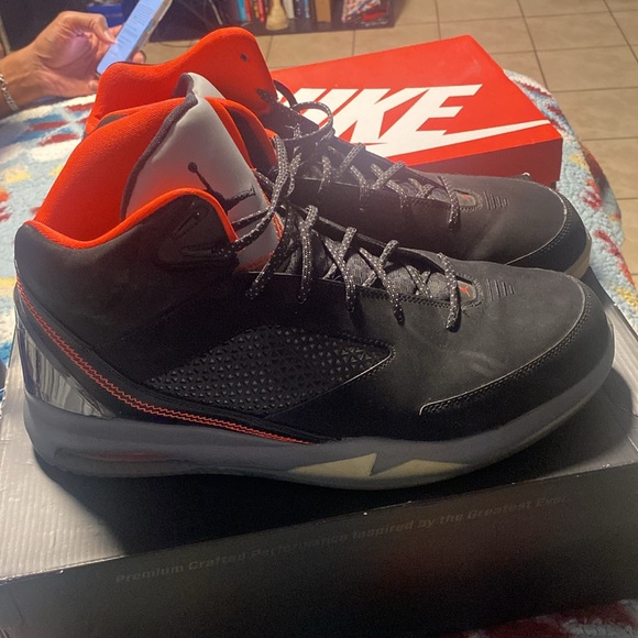 AIR JORDAN - Picture 4 of 5